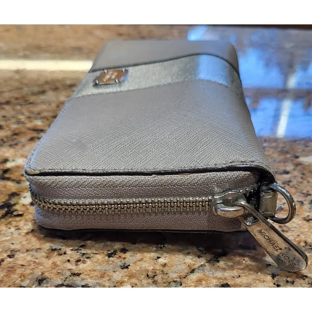 Michael Kors Jet Set Continental Gray & Silver Clutch - Wallet, Large 9 X 4